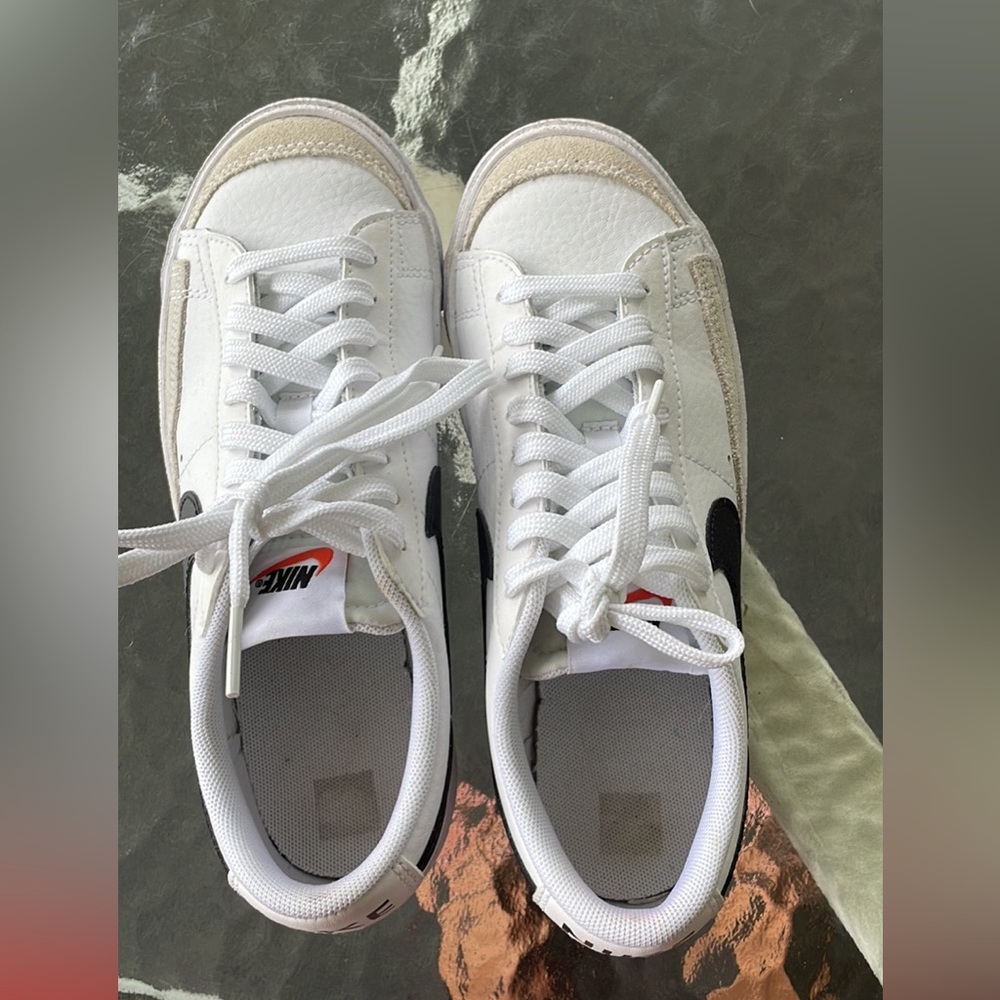 Nike blazers low